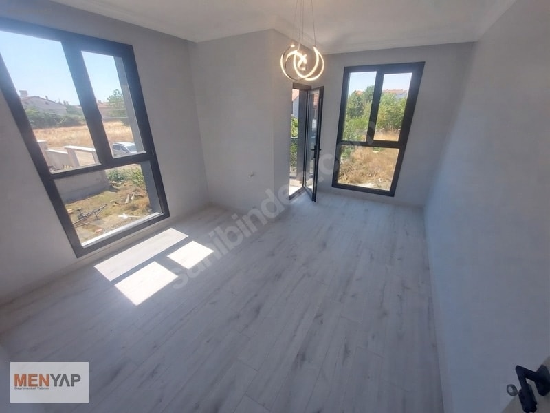 Yeniçiftlik’te Denize 450 Metre, Bahçeli 3+1 Dubleks Villa — fotoğraf 12