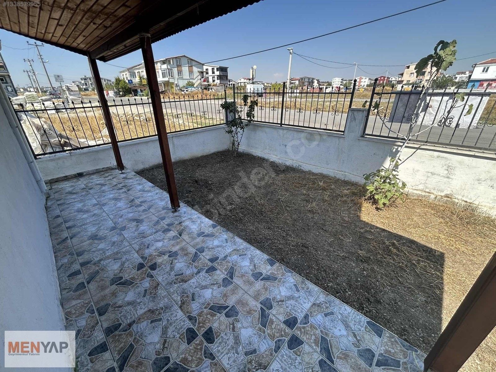 Yeniçiftlik’te Cadde Cepheli, Geniş Bahçeli 4+1 Tripleks Villa — fotoğraf 13