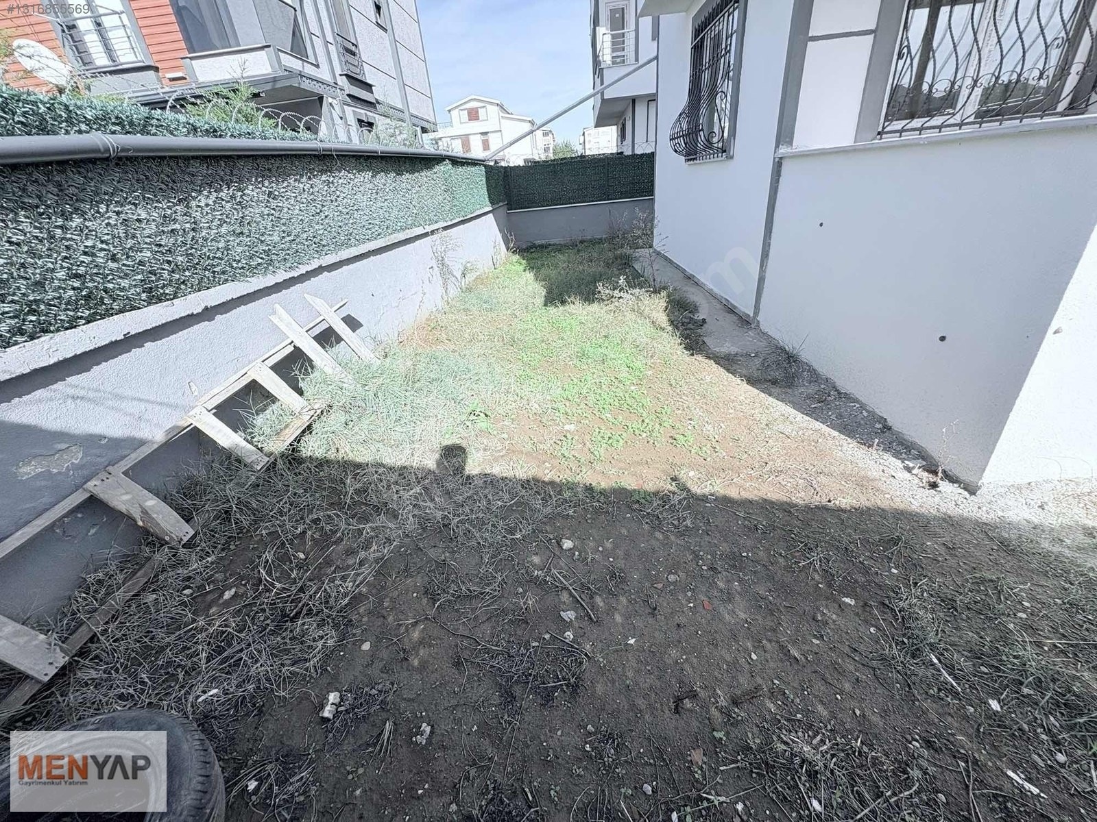 Yeniçiftlik’te Özel Tasarım, İskanlı, Geniş Bahçeli 4+1 Villa — fotoğraf 15