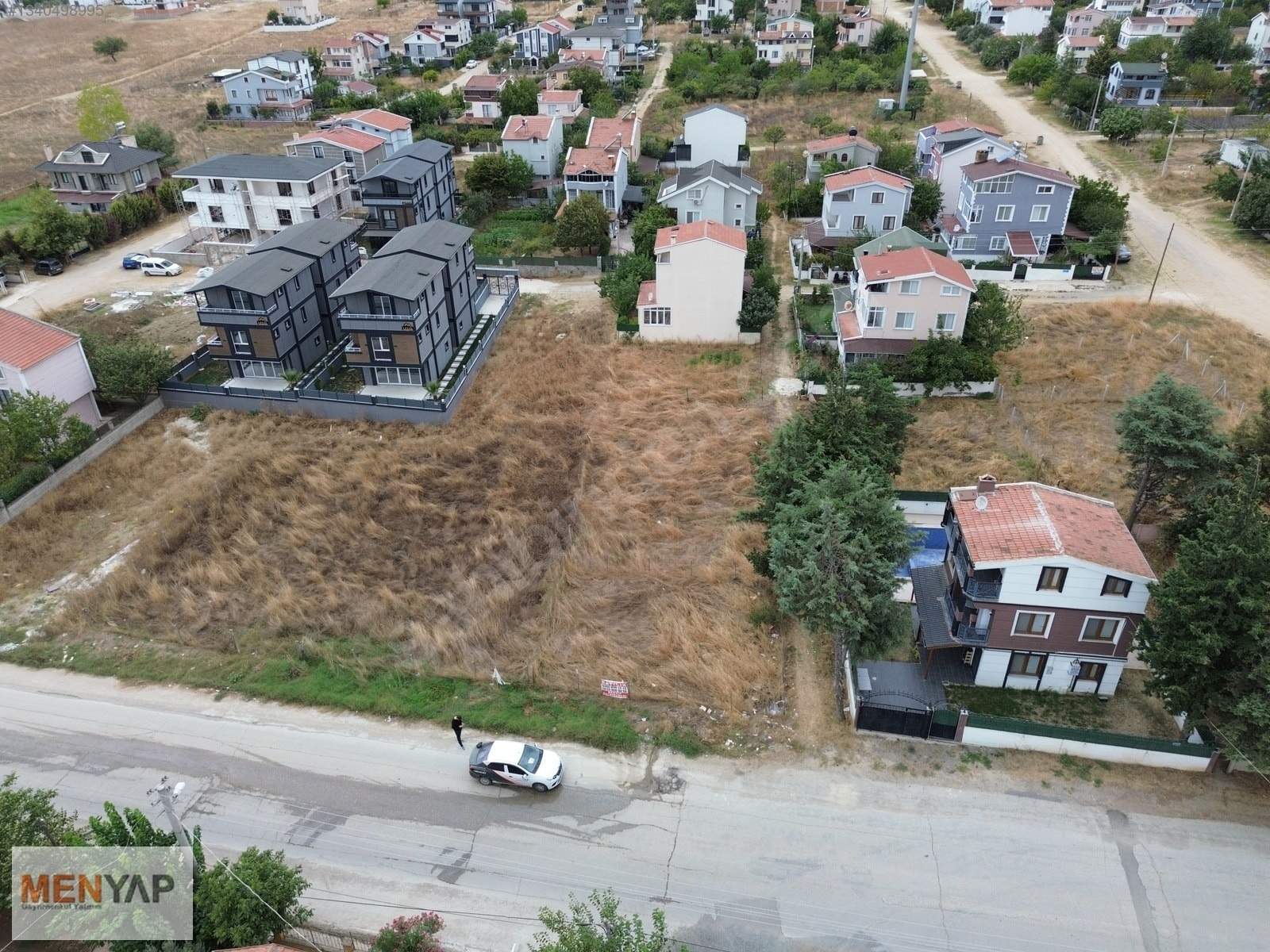 Yeniçiftlik’te Caddeye Cepheli, Denize Yakın Villa İmarlı Arsa — fotoğraf 15