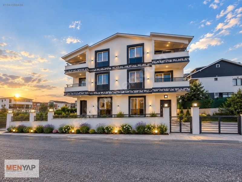 Çeşmeli’de Bahçeli, Otoparklı 4+1 Tripleks Yazlık Villa — fotoğraf 15