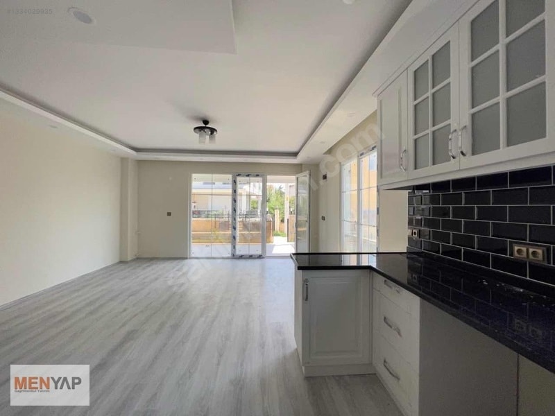Yeniçiftlik’te Denize 200 Metre, Havuzlu Sitede İskanlı 4+1 Villa — fotoğraf 16