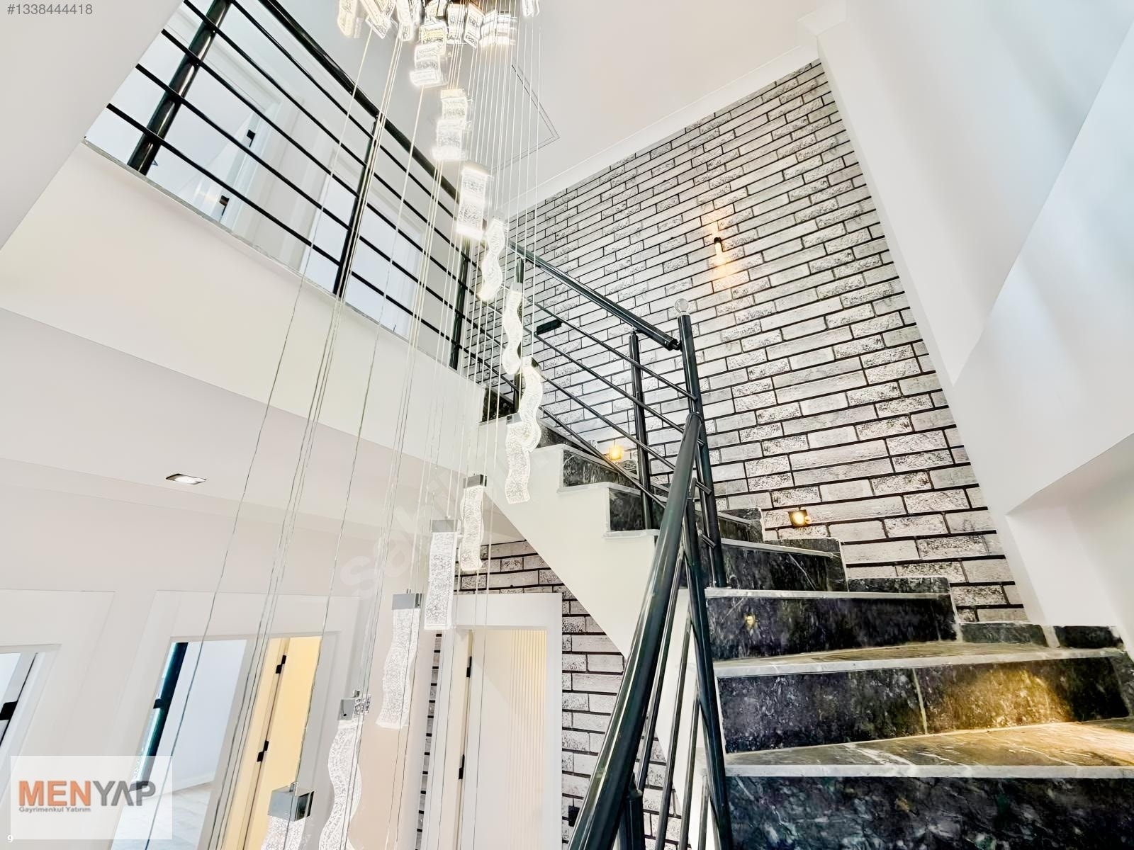 Yeniçiftlik Merkezde Denize Yürüme Mesafesinde Havuzlu 5+1 Villa — fotoğraf 16