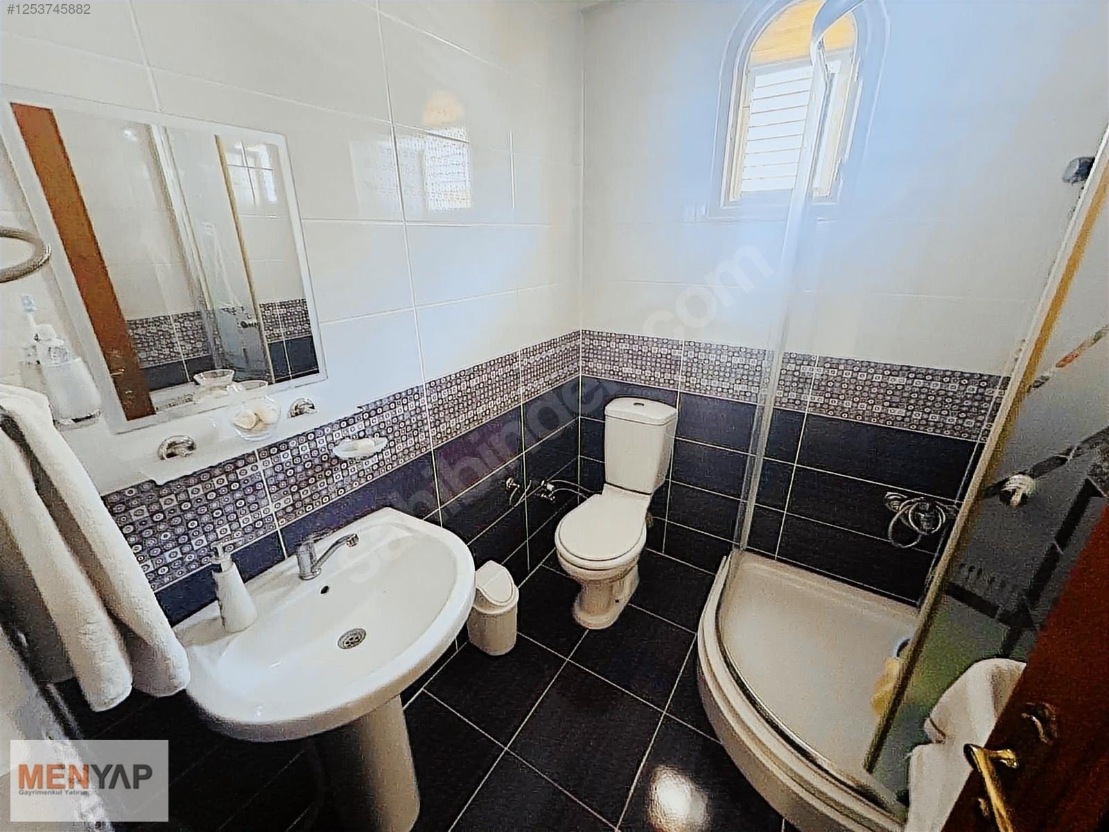 Yeniçiftlik’te Onur Kent Sitesi’nde Denize 200 Metre, Bahçeli 3+1 Villa — fotoğraf 18