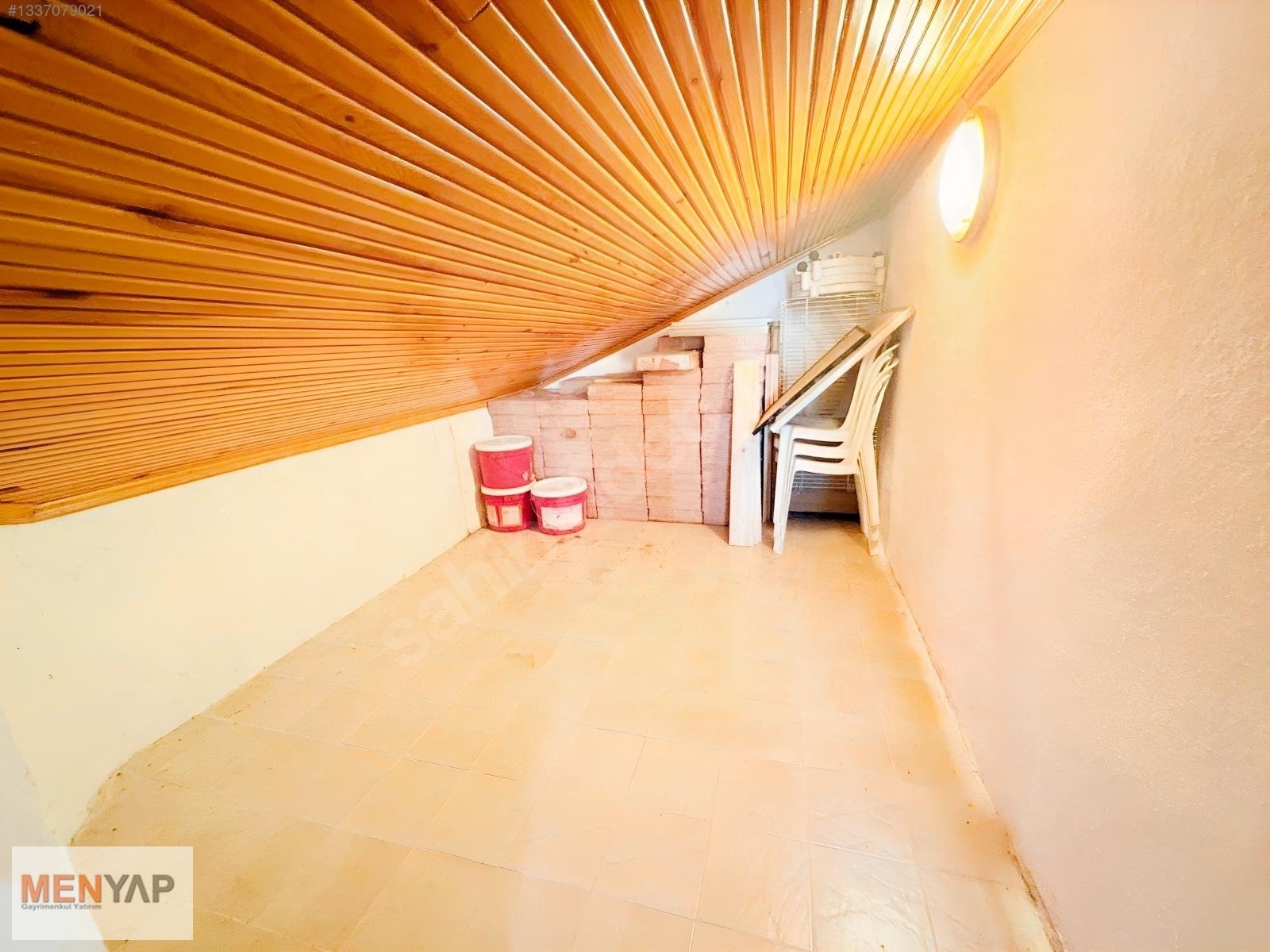 Yeniçiftlik’te Denize Sıfır Havuzlu Sitede Eşyalı 4+1 Dubleks Yazlık — fotoğraf 18