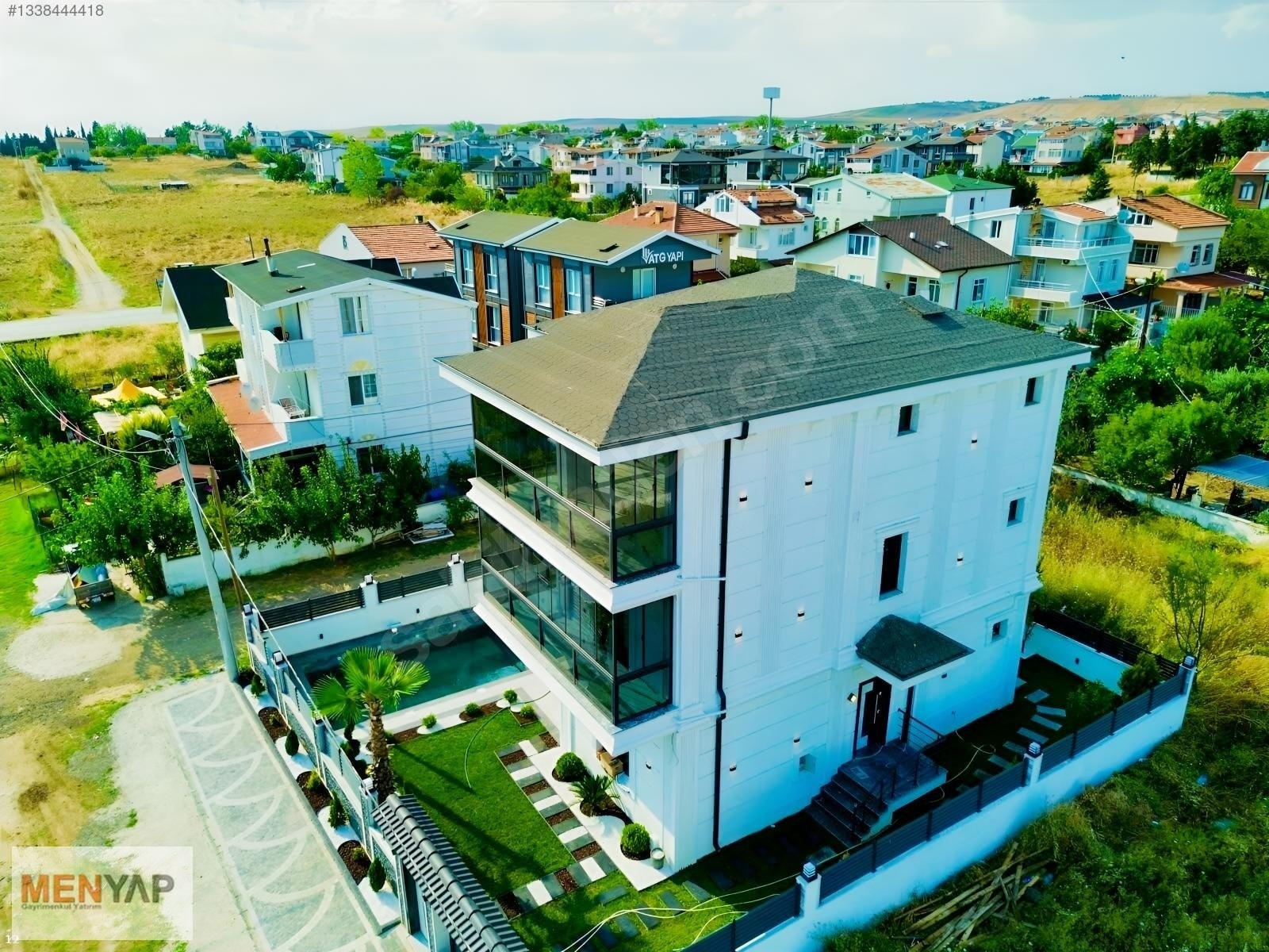 Yeniçiftlik Merkezde Denize Yürüme Mesafesinde Havuzlu 5+1 Villa — fotoğraf 18
