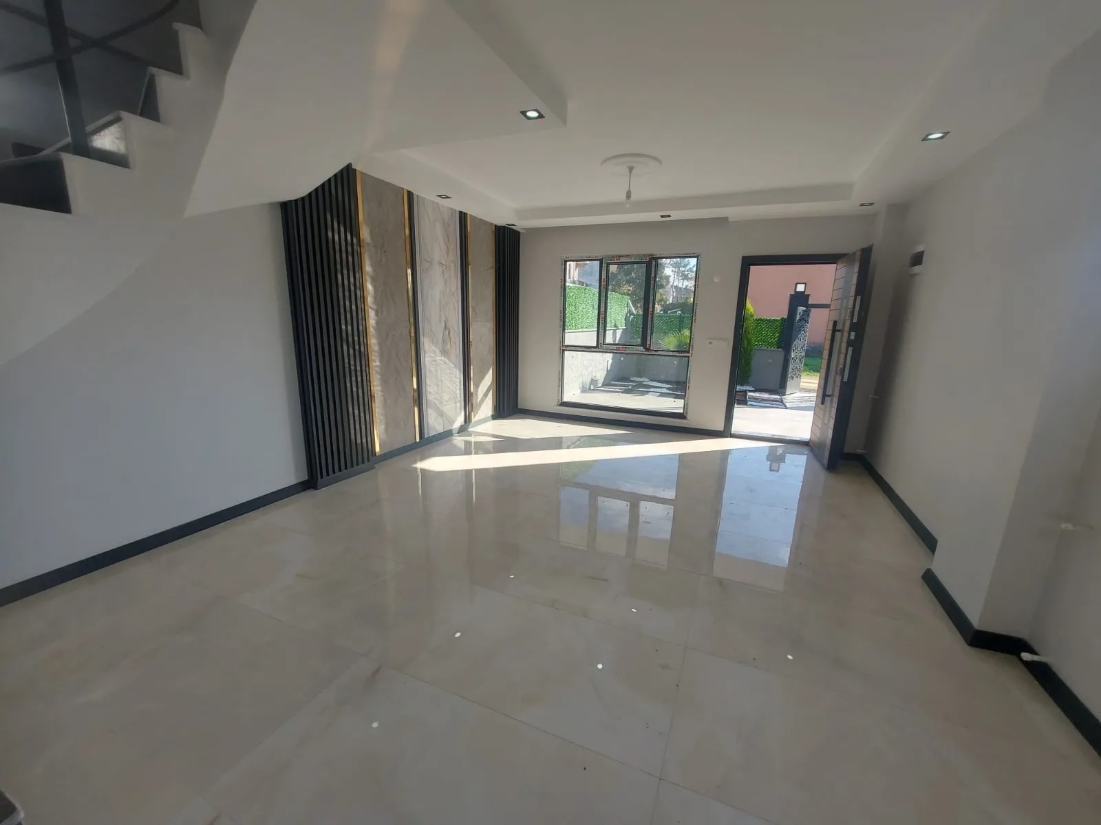 Yeniçiftlik’te Cem Evi Yakınında İskanlı 4+1 Yazlık Villa — fotoğraf 19