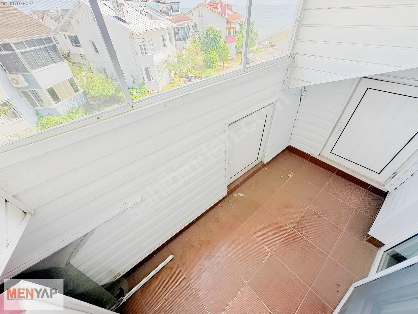 Yeniçiftlik’te Denize Sıfır Havuzlu Sitede Eşyalı 4+1 Dubleks Yazlık — fotoğraf 21