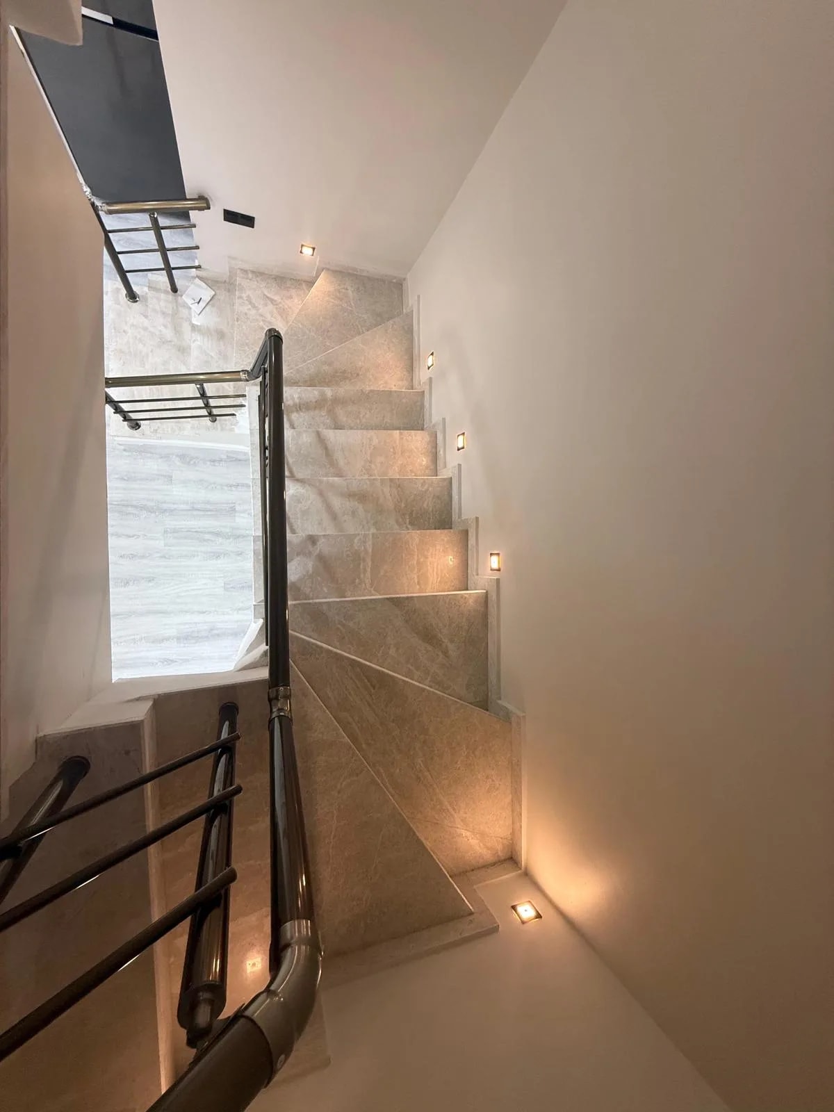 Yeniçiftlik’te Özel Tasarım Geniş Bahçeli İskanlı 4+1 Villa — fotoğraf 21