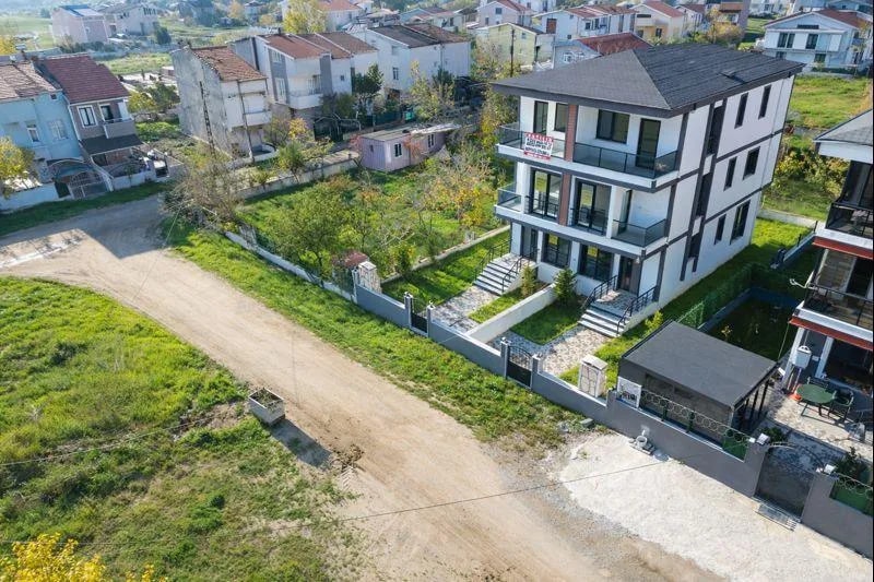 Yeniçiftlik’te Deniz Manzaralı, Müstakil Bahçeli 4+1 Villa — fotoğraf 22