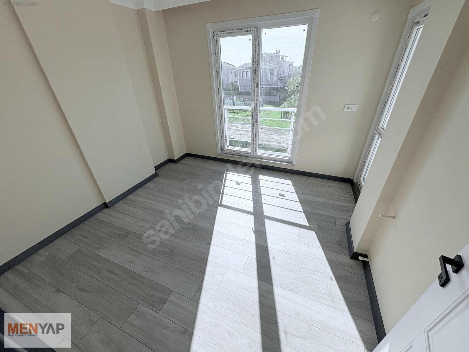 Yeniçiftlik’te Özel Tasarım, İskanlı, Geniş Bahçeli 4+1 Villa — fotoğraf 24