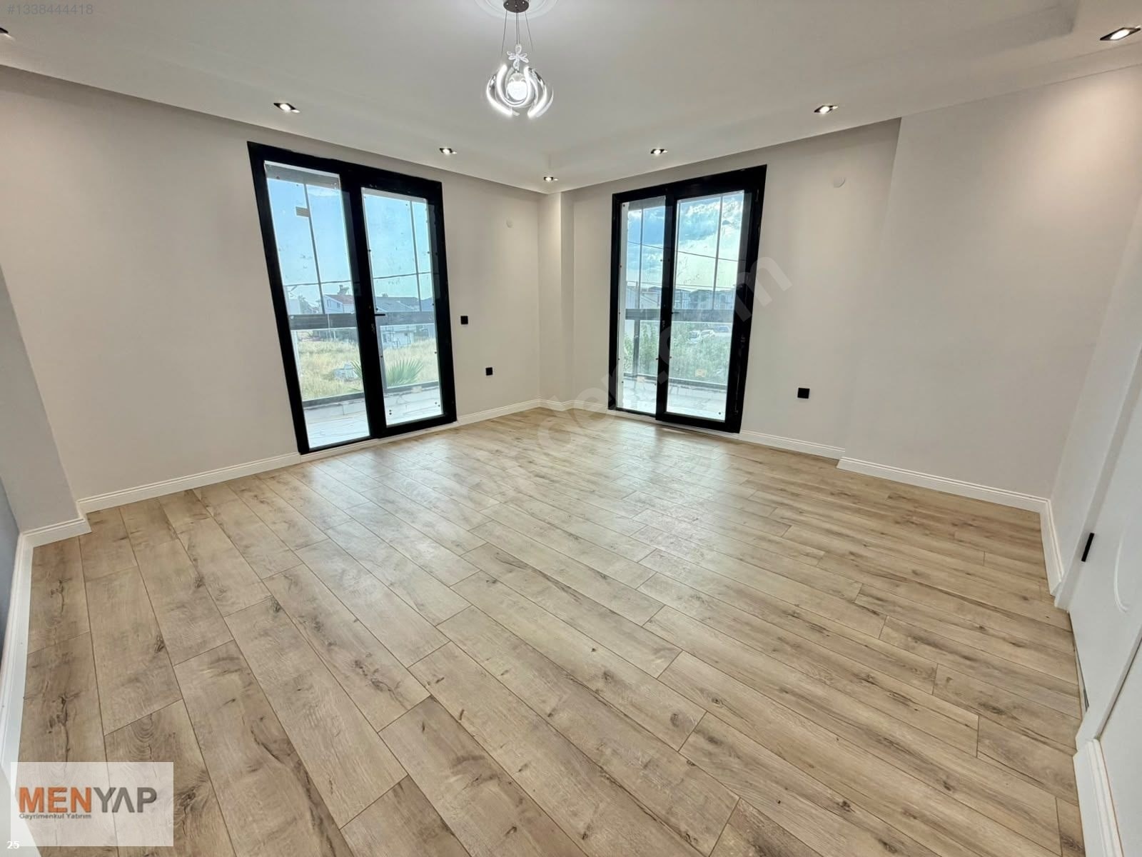 Yeniçiftlik Merkezde Denize Yürüme Mesafesinde Havuzlu 5+1 Villa — fotoğraf 24