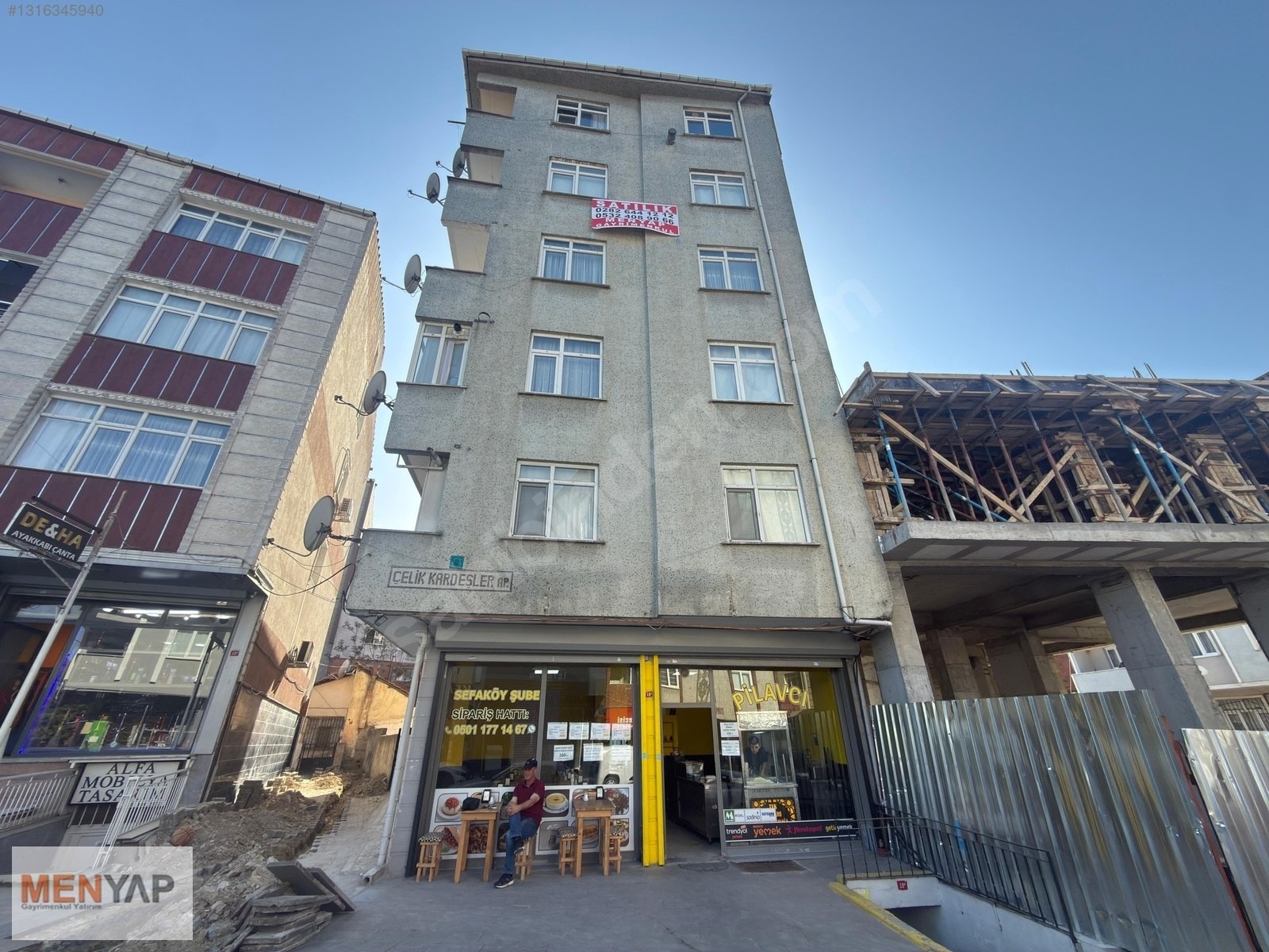 Sefaköy’de 107 m² Arsa Üzerinde Komple Satılık Aile Apartmanı — fotoğraf 27
