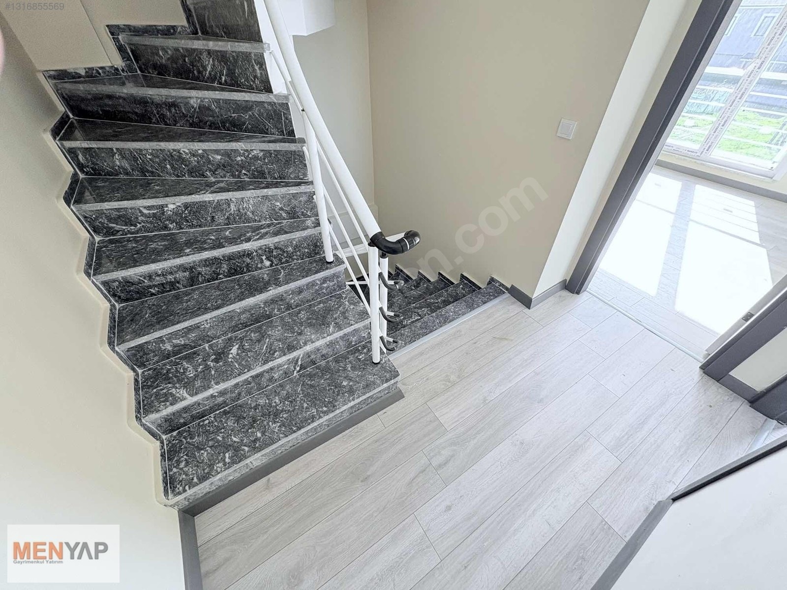 Yeniçiftlik’te Özel Tasarım, İskanlı, Geniş Bahçeli 4+1 Villa — fotoğraf 32