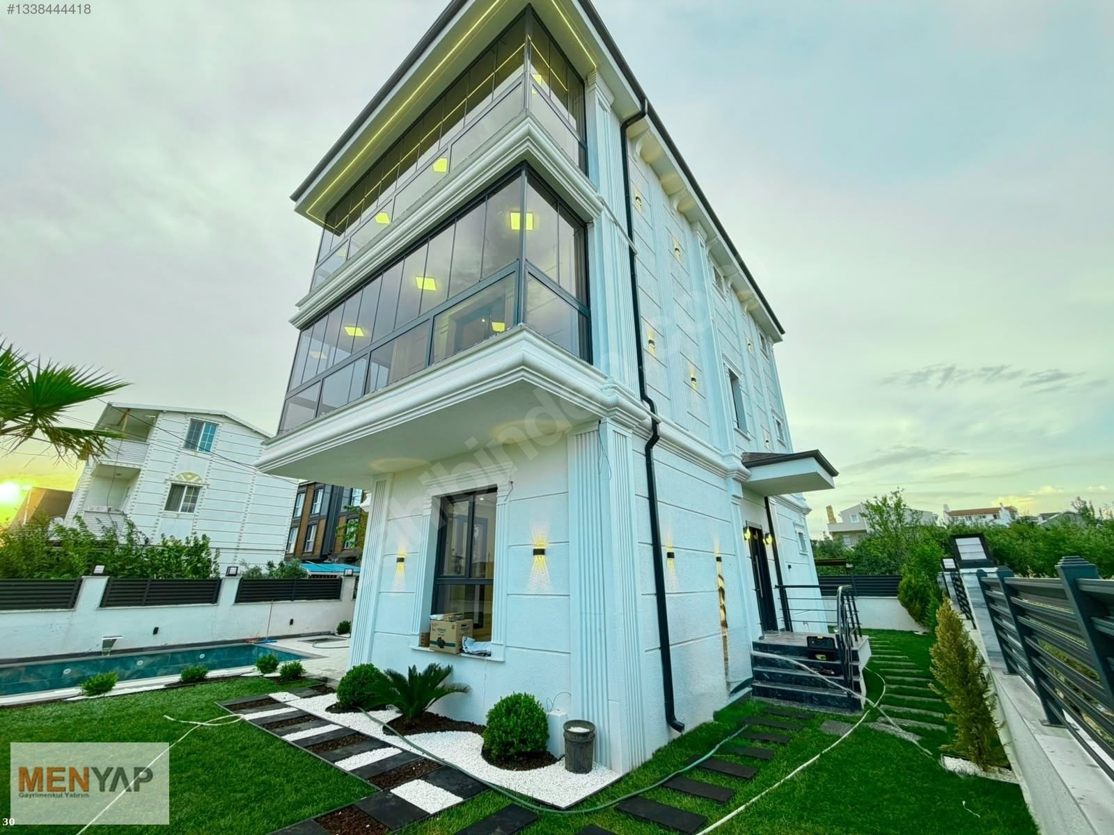 Yeniçiftlik Merkezde Denize Yürüme Mesafesinde Havuzlu 5+1 Villa — fotoğraf 36