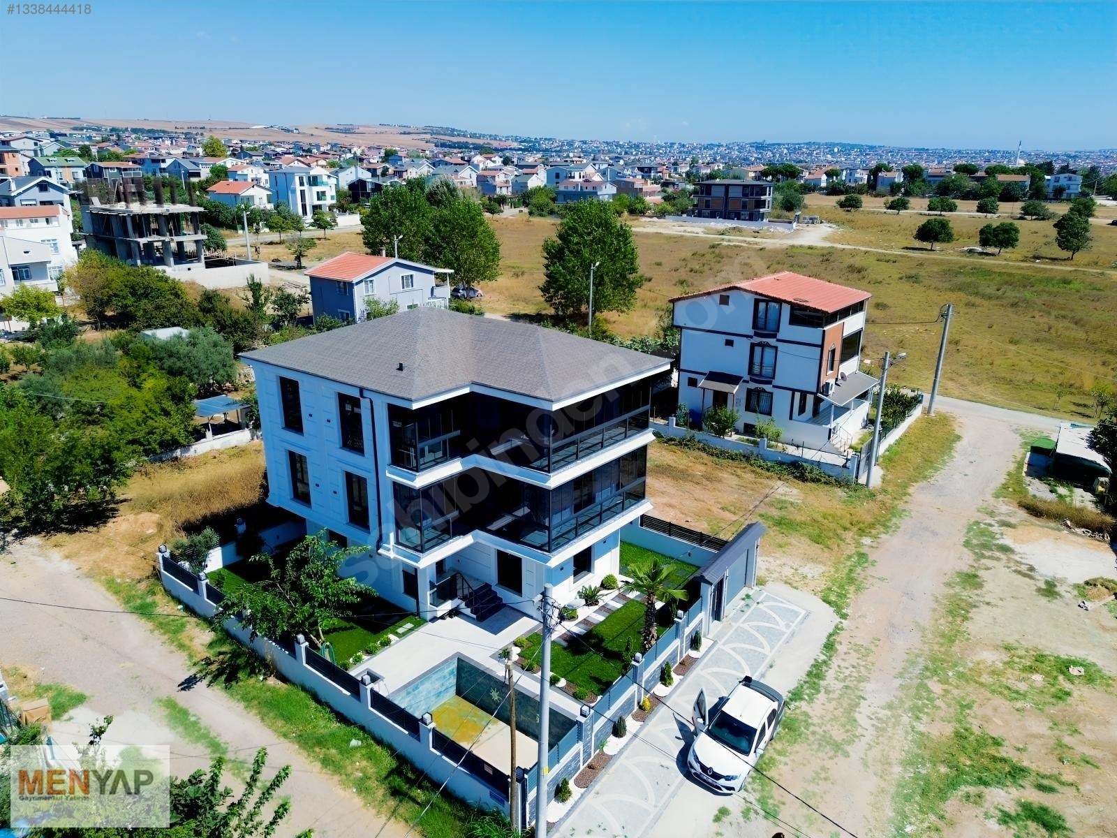 Yeniçiftlik Merkezde Denize Yürüme Mesafesinde Havuzlu 5+1 Villa — fotoğraf 53